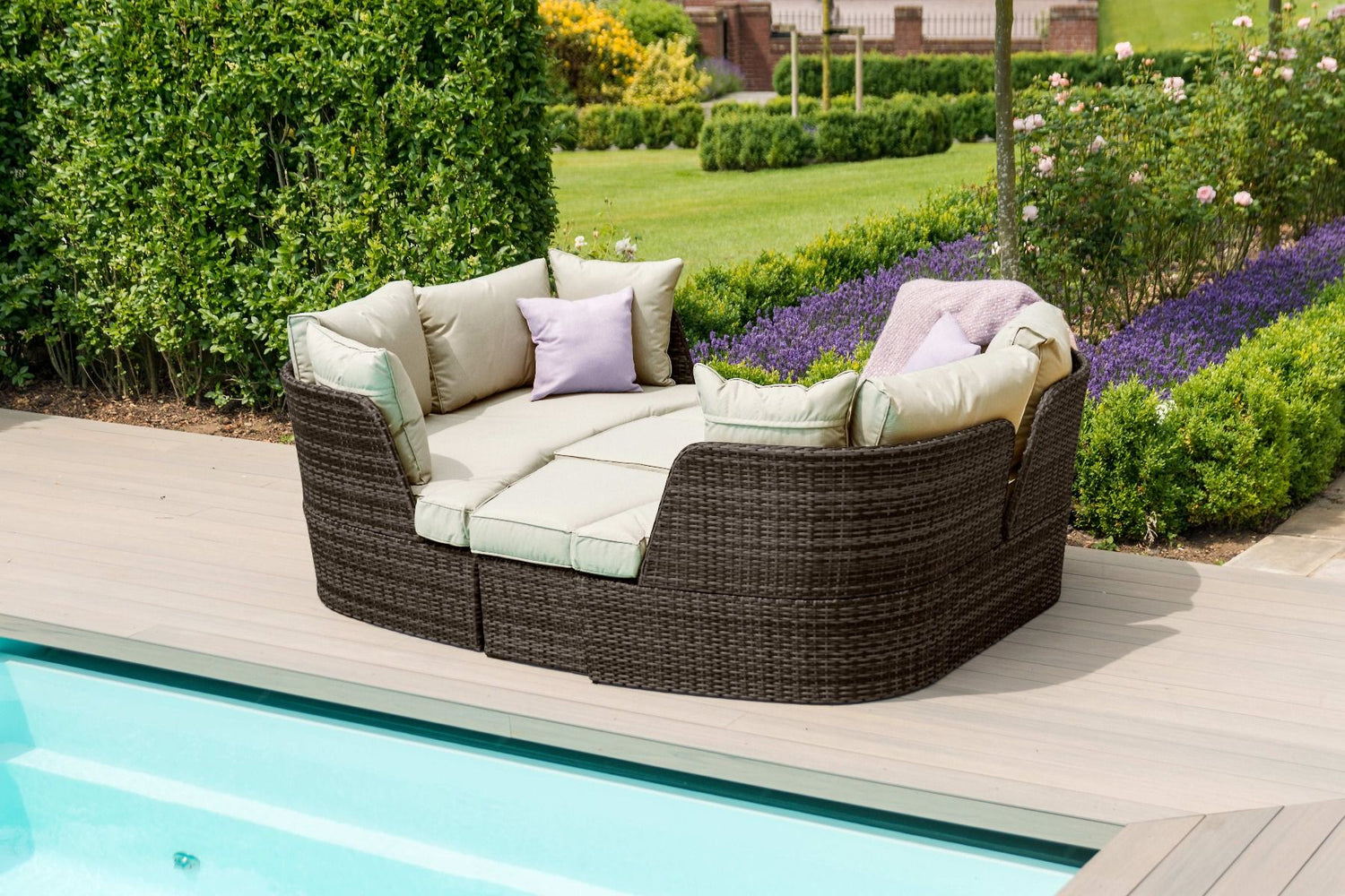 Rattan Daybeds